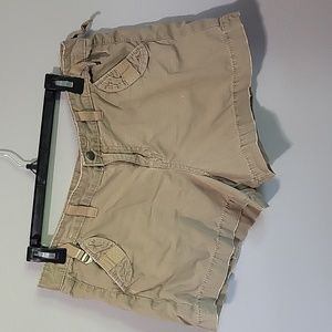 LUCKY womens tan shorts in 29